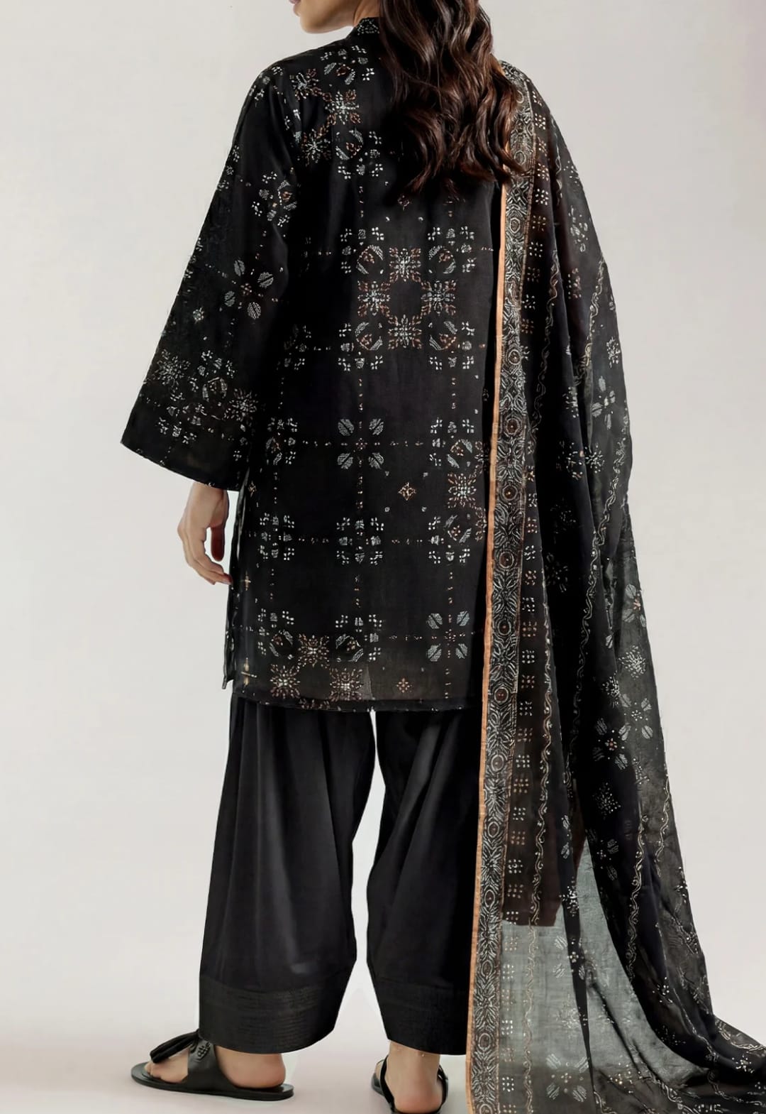 Saya 3-Piece Unstitched Printed Lawn Suit